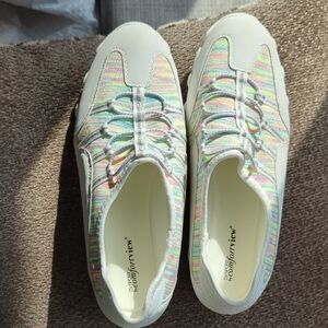 Comfortview CV Sport Tory slip on Cream and Multi color Sneakers Size 11WW